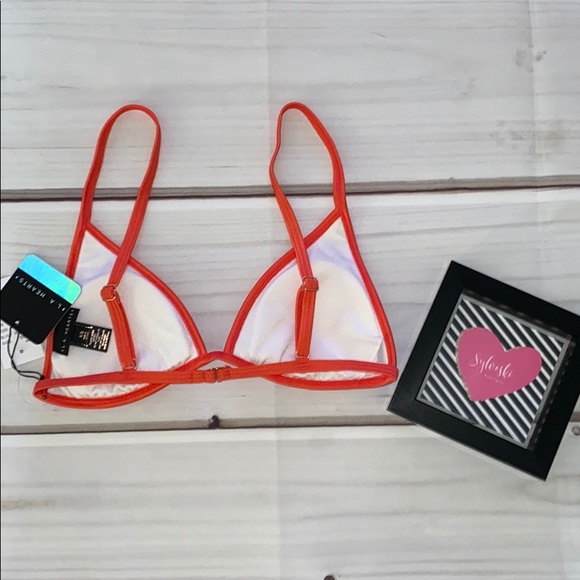 🆕LA Hearts Contrast Binding Triangle Bikini - Picture 3 of 3